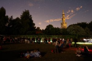 Observation nocturne lors de la Nuit des étoiles en 2017 à la colline de Sion